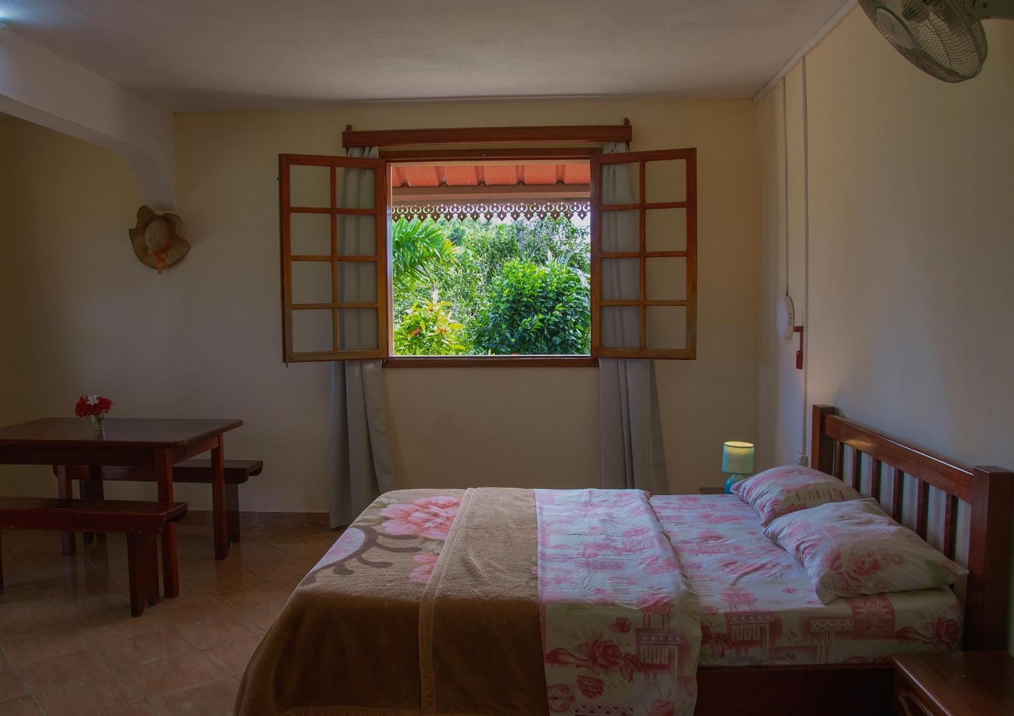 Le Tropical Chez Jeannette Bed & Breakfast Saint Gabriel Room photo